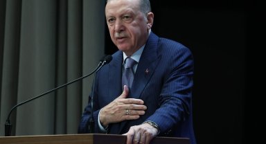 Cumhurbaşkanı Erdoğan'dan CHP'li belediyelere vergi tepkisi: Kantarın topuzunu kaçırdılar