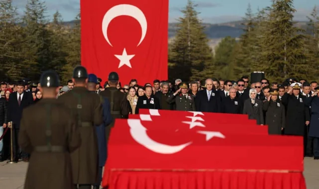 Düşen C-130'la şehit olan 20 kahraman için Mürted'te tören düzenlendi