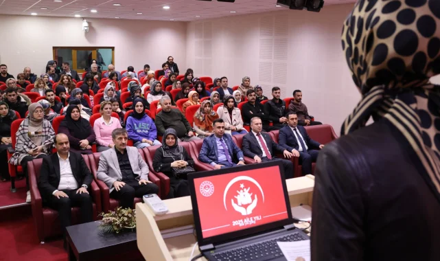 Erzurum'da aile söyleşileri