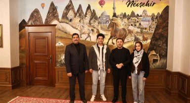 Filistinli öğrencilerden Başkan Rasim Arı'ya özel teşekkür