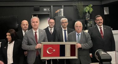 Fransa Cenon'da Bursa İnegöl dostluğu pekişti