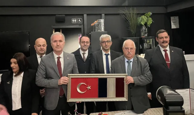 Fransa Cenon'da Bursa İnegöl dostluğu pekişti