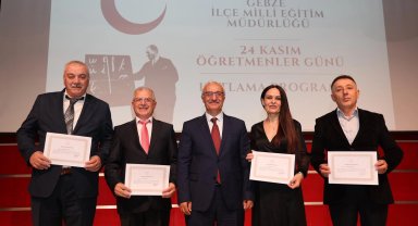 Gebze'de öğretmenler günü coşkusu