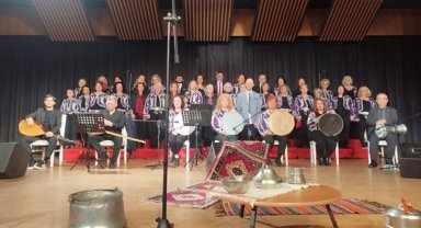 Gençleşen Türküler'den muhteşem 15. yıl konseri