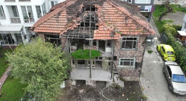 Gölcük'te tarihi yapı kütüphaneye dönüşüyor