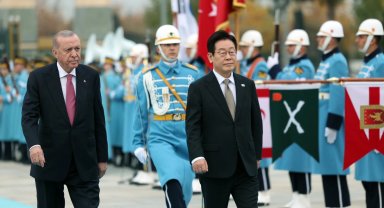 Güney Kore Cumhurbaşkanı Lee Külliye'de