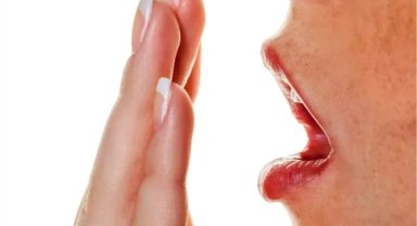 İşte ağız kokusuna yol açan 6 neden