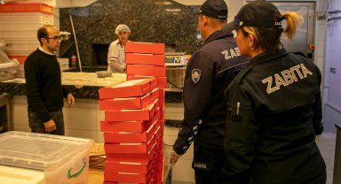 İzmir Güzelbahçe Zabıtası'ndan restoranlara sıkı denetim