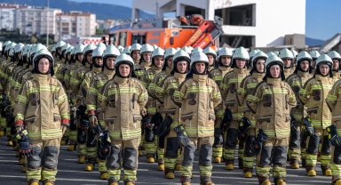 İzmir'de 139 yeni ateş savaşçıları göreve başladı