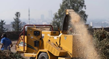 İzmir'de yeşil atıklar kompost gübreye dönüşüyor