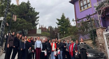 İzmit'te 'Kadın Kadına Konak Buluşmaları' sürüyor
