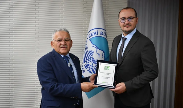 Kayseri Büyükşehir'de 'dönüşüm' ödülü