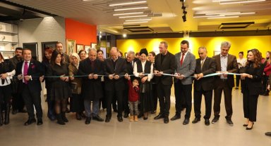 Kayseri Büyükşehir'de sanatın kalbi dayanışma için attı