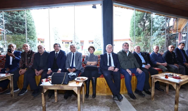 Kayseri Halk Ozanları Kültürevi tecrübeli muhtarları ağırladı