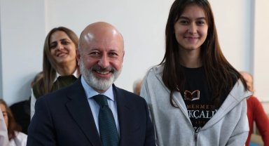 Kayseri Kocasinan'da 8 yıl sonra duygusal buluşma