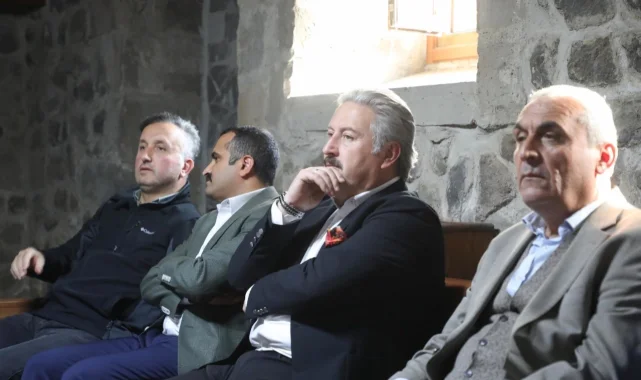 Kayseri Mektep Melikgazi'de kariyer söyleşileri sürüyor