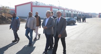 Kayseri Melikgazi'den oto sanayide asfalt mesaisi