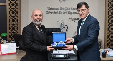 Kütahya'da Başkan Kahveci'den Müdür Ünal'a turistik ziyaret