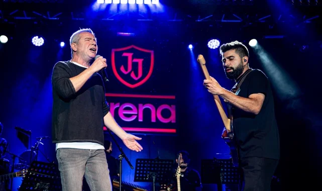 Levent Yüksel Jolly Joker Arena'da büyüledi