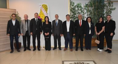 Manisa Şehit Aileleri ve Gaziler Derneği'nden tanışma yemeği