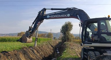 Manisa'da tarım arazileri taşkınlara karşı korunuyor