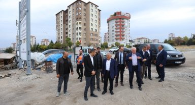 Memduh Büyükkılıç'tan Gökkent'teki okul inşaatına sıkı takip