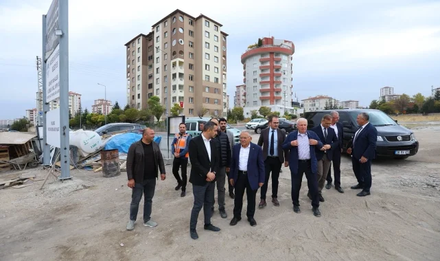Memduh Büyükkılıç'tan Gökkent'teki okul inşaatına sıkı takip