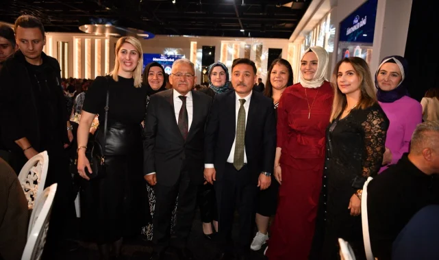 Memduh Büyükkılıç'tan 'öğretmenlere' övgü