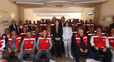 Muğla Büyükşehir'den 574 muhtara özel yelek