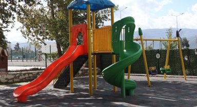 Muğla'da oyun alanı ve peyzaj donatısını güçlendiriyor