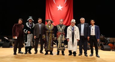 Mustafa Yalçın'a "Türk Dünyası Üstün Hizmet Ödülü"