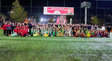 Osmangazi'de Cumhuriyetin ışığı sporla birleşti
