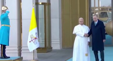 Papa 14. Leo ilk yurt dışı ziyareti kapsamında Türkiye'de