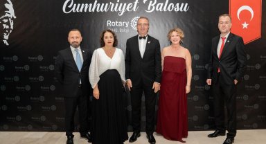 Rotaryenlerden, Cumhuriyetimize yakışan balo