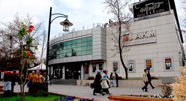 Sakarya AKM'de yenileme çalışmaları sürüyor