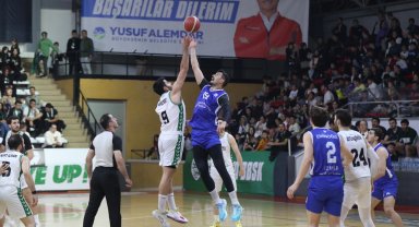 Sakarya Büyükşehir Basketbol'dan zirveye ilk adım