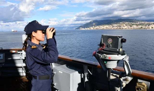 TCG Heybeliada, Messina Boğazı geçişini tamamladı