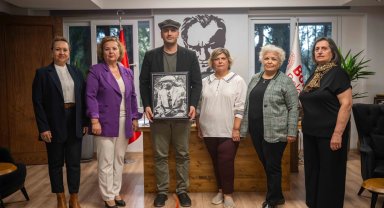 Türk Kadınlar Birliği'nden Başkan Eşki'ye tarihi sürpriz