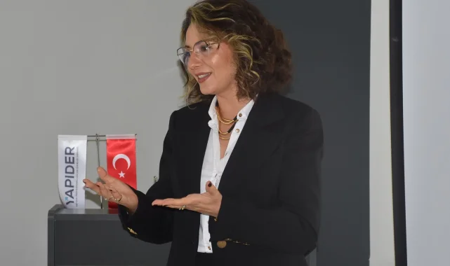 YAPİDER söyleşileri'nde "Yeşilin Ekonomisi" konuşuldu