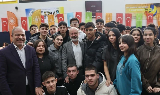 Ahmet Çolakbayrakdar'dan gençlerle coşkulu buluşma