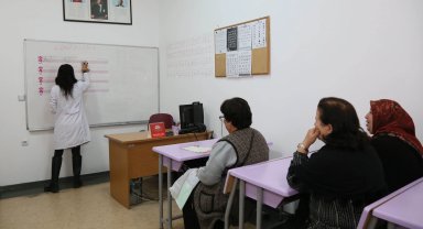Ankara Keçiören'de her yaşa okuma yazma desteği