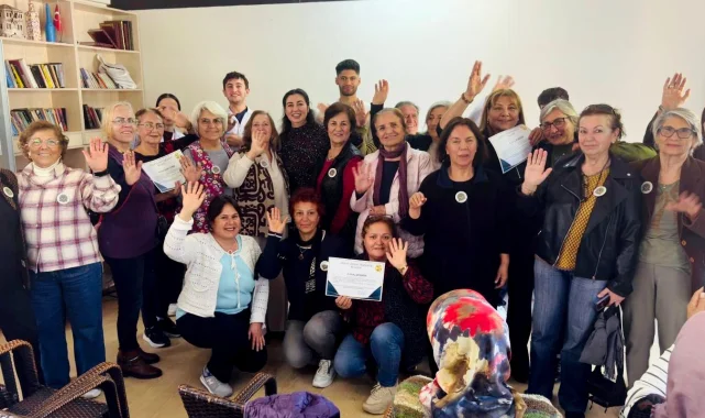 Antalya Muratpaşa'da 60 yaş üstüne sağlıklı yaşam rozeti