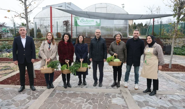 Bahçem Çayırova'da 'Toprak ve Sanat' atölyesi etkinliği gerçekleştirildi
