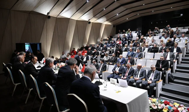 Bakan Kacır'ın Sakarya programına Tever'den teşekkür