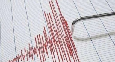 Balıkesir Sındırgı 4,9 büyüklüğünde sallandı