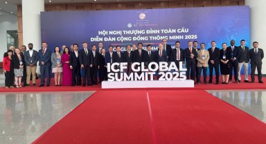 Başkan Bozbey akıllı şehir yolculuğunu dünyaya tanıttı