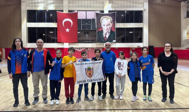 Bursa İnegöllü küçük tırmanışçılar Isparta'dan dereceyle döndü