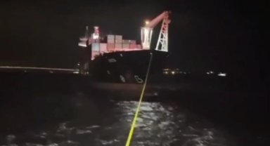 Çanakkale Boğazı'nda arızalanan kargo gemisi kurtarıldı