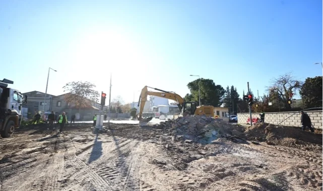 Denizli'de Çal Caddesi baştan aşağı yenileniyor