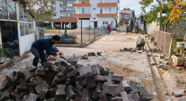 Edirne Süloğlu'nda kilit parke çalışmaları hızlandı